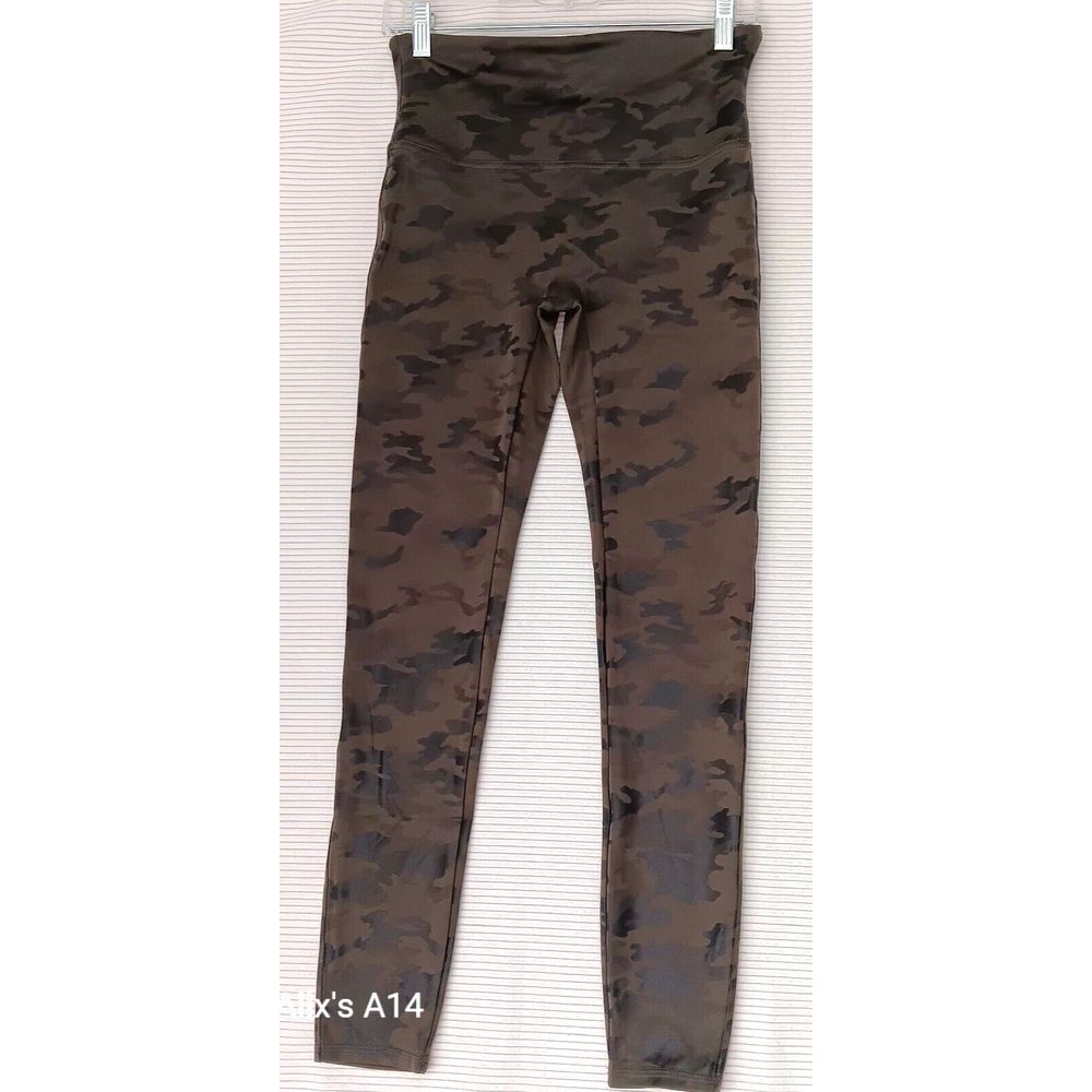 SPANX Camo Leggings L Green Black Seamless Look at Me Now High Rise Shapewear